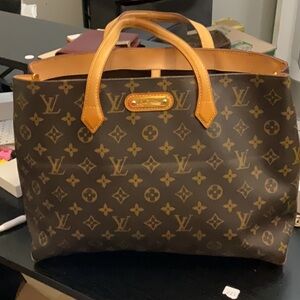 LV Wilshire